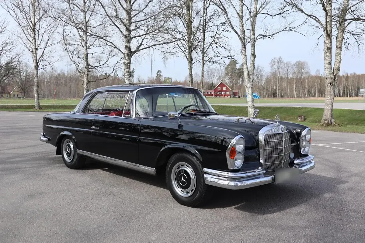 Gebraucht Mercedes 220 SE 120 PS (88 kW) 1962 Schwarz Coupé