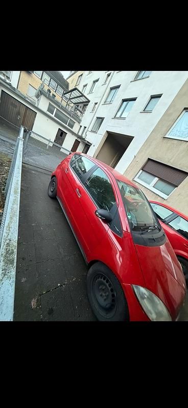 Gebraucht Mercedes A150 90 PS (66 kW) 2004 Rot Limousine