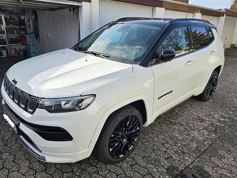 Gebraucht Jeep Compass 179 PS (131 kW) 2022 Weiß SUV