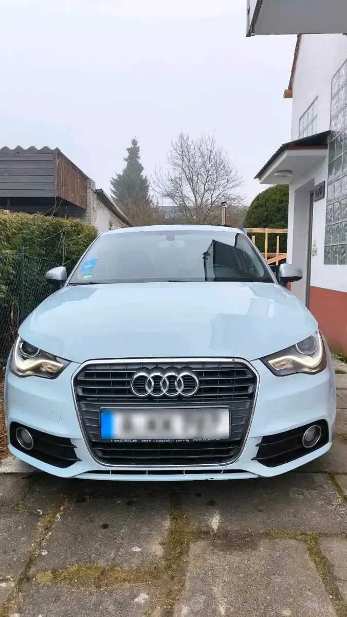 Usata Audi A1 120 CV (88 kW) 2012 Blu Utilitaria