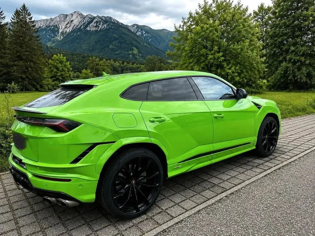 Gebraucht Lamborghini Urus 666 PS (489 kW) 2024 Grün SUV
