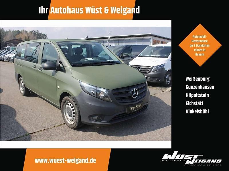 Grün Gebraucht 2019 Mercedes Vito Van / Kleinbus | 29.491 € (Etwas zu teuer) - Bild 1/4