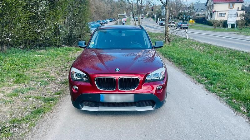 Gebraucht BMW X1 177 PS (130 kW) 2009 Rot SUV