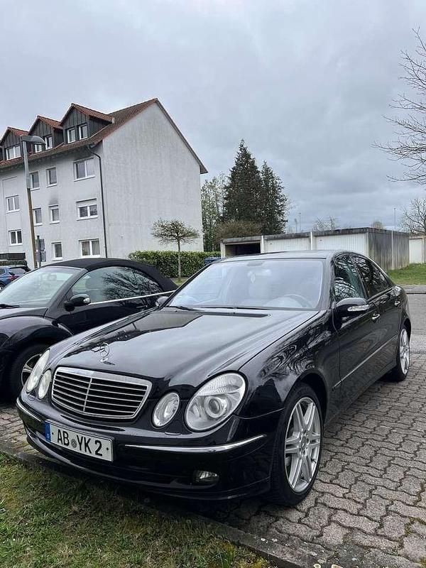 Gebraucht Mercedes E320 Avantgarde 204 PS (150 kW) 2005 Limousine