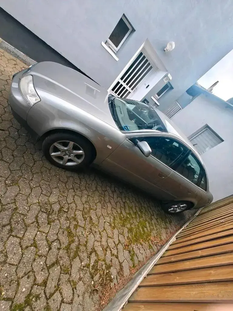 Brugt Audi A6 170 HK (125 kW) 2001 Grå Sedan
