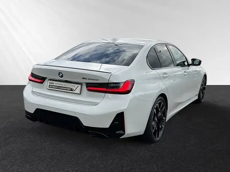Gebraucht BMW M340 M Sport 340 PS (250 kW) 2025 Mineralweiß metallic Limousine