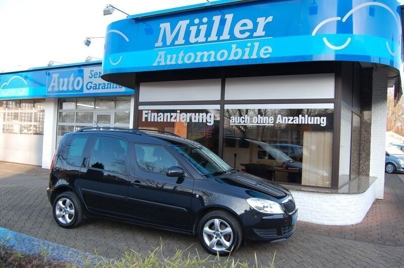 Schwarz Gebraucht 2011 Skoda Roomster Family Kombi | 6.450 € - Bild 1/4