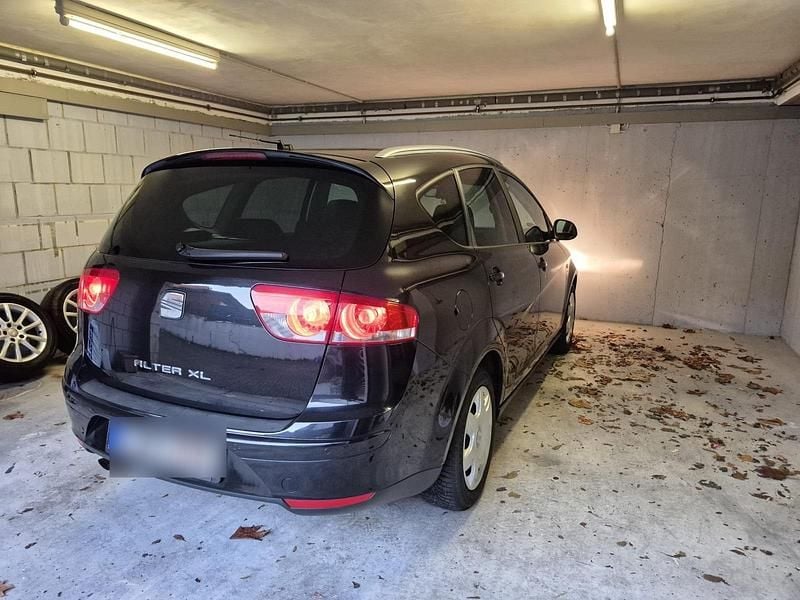 Schwarz Gebraucht 2013 Seat Altea XL Van / Kleinbus | 4.400 € - Bild 1/4