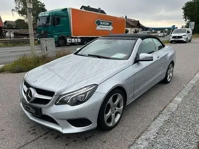 Gebraucht Mercedes E250 Sport 211 PS (155 kW) 2016 Silber Cabrio
