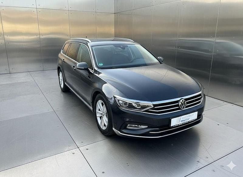 Gebraucht VW Passat Elegance 200 PS (147 kW) 2020 Mangangrau metallic Kombi