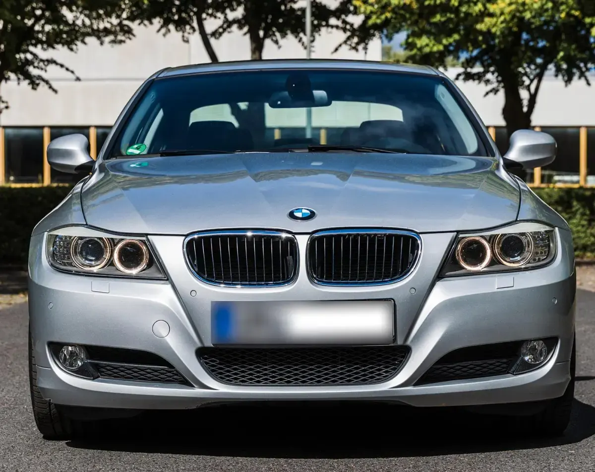 Brugt BMW 320 170 HK (125 kW) 2010 Sølv Sedan