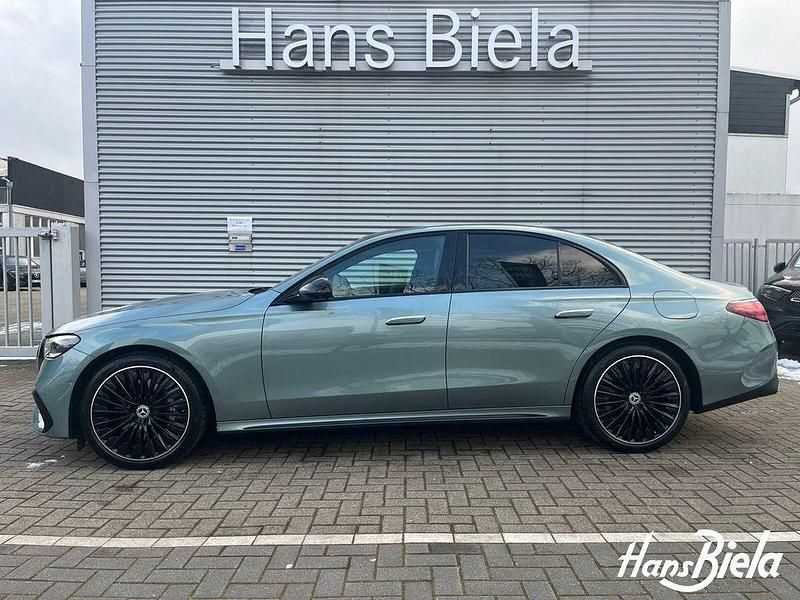 Gebraucht Mercedes E400 AMG 381 PS (280 kW) 2023 Lack verdesilber Limousine