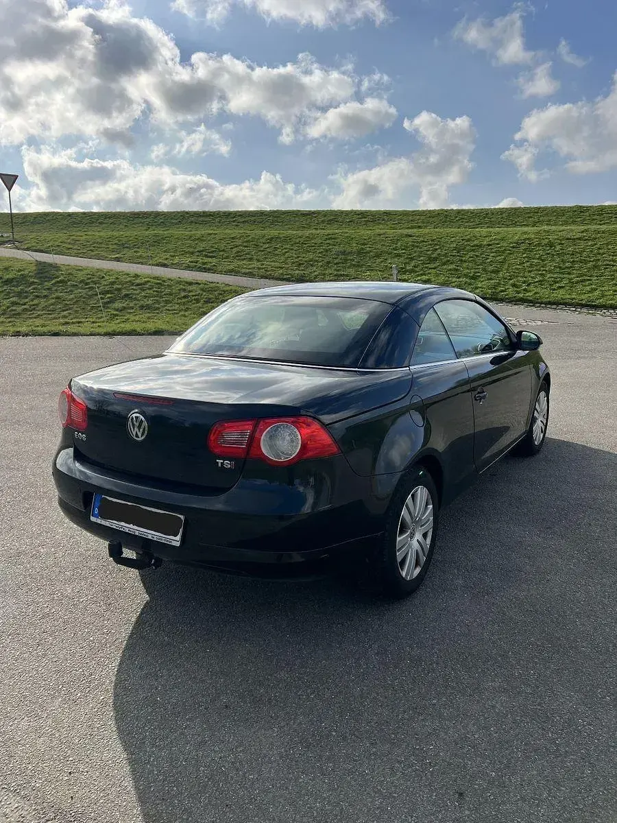 Używany VW Eos 122 KM (89 kW) 2008 Czarny Kabriolet