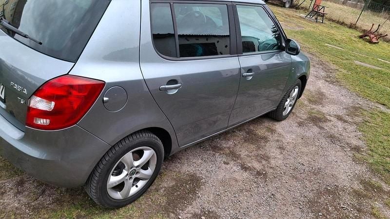 Gebraucht Skoda Fabia 86 PS (63 kW) 2013 Grau Kleinwagen