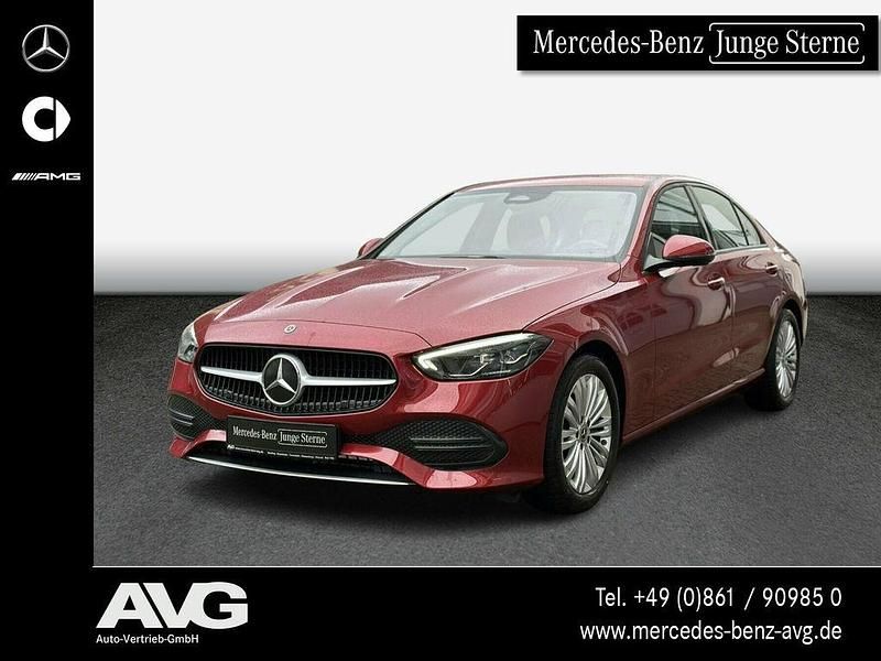 Rot Gebraucht 2023 Mercedes C200 Limousine | 33.990 € (Superpreis) - Bild 1/4
