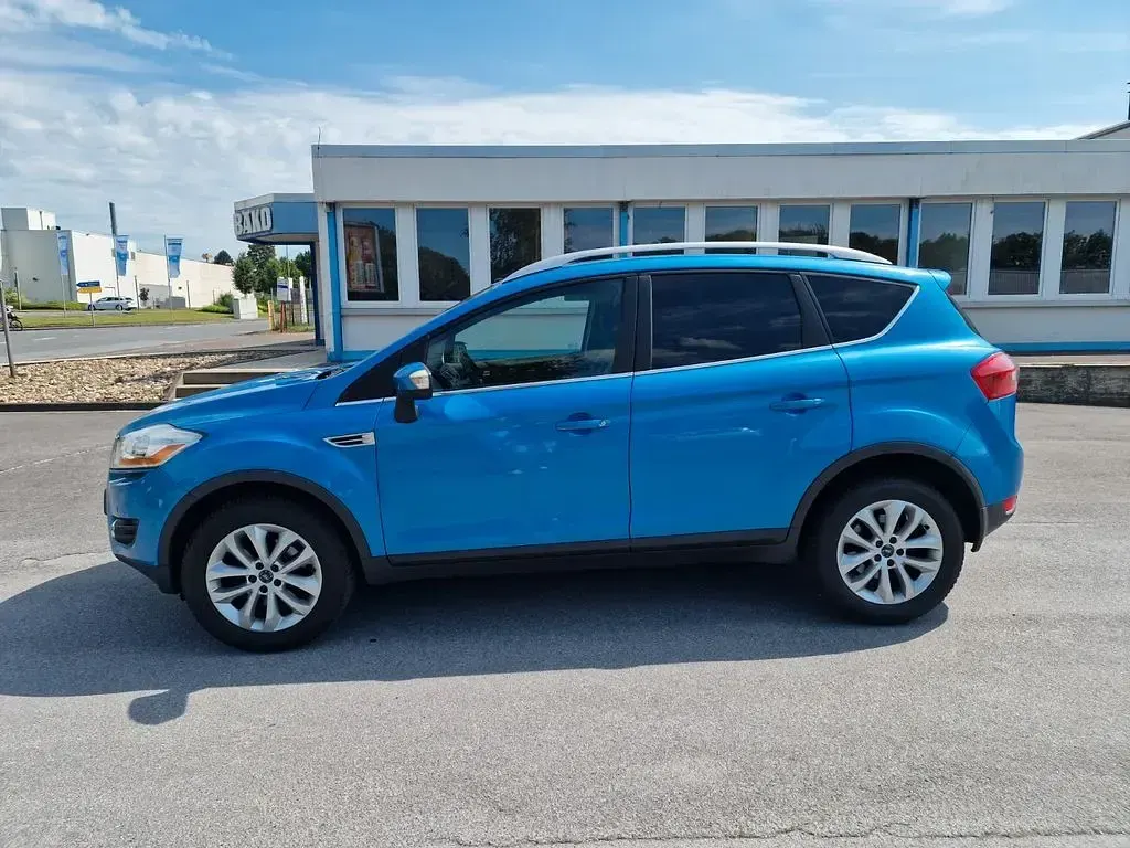 Gebraucht Ford Kuga Titanium 163 PS (119 kW) 2010 Blau SUV