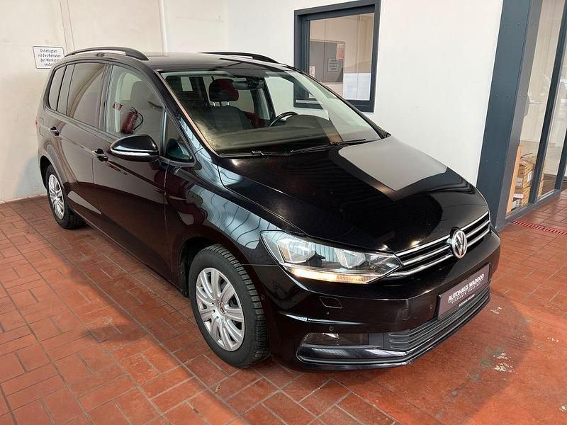 Schwarz Gebraucht 2018 VW Touran Comfortline Van / Kleinbus | 16.999 € (Guter Preis) - Bild 1/4