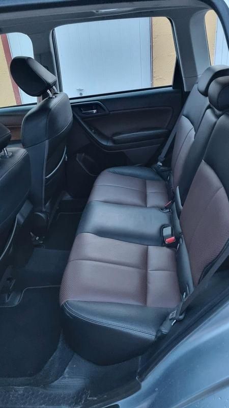 Gebraucht Subaru Forester 147 PS (108 kW) 2015 Silber SUV