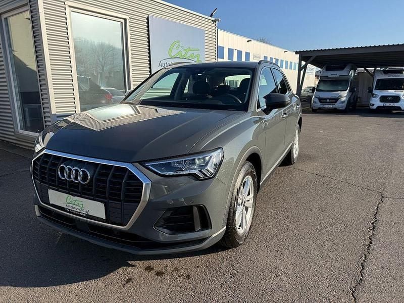Gebraucht Audi Q3 Basis 150 PS (110 kW) 2023 Grau SUV