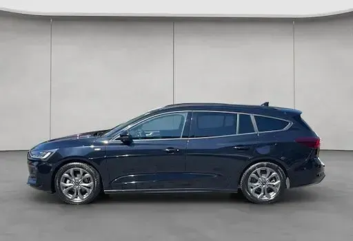 Usado Ford Focus ST-Line 155 CV (114 kW) 2024 Negro Familiar
