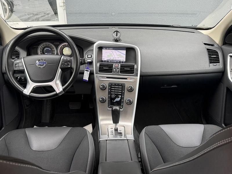 Gebraucht Volvo XC60 Momentum 205 PS (150 kW) 2011 Grau SUV