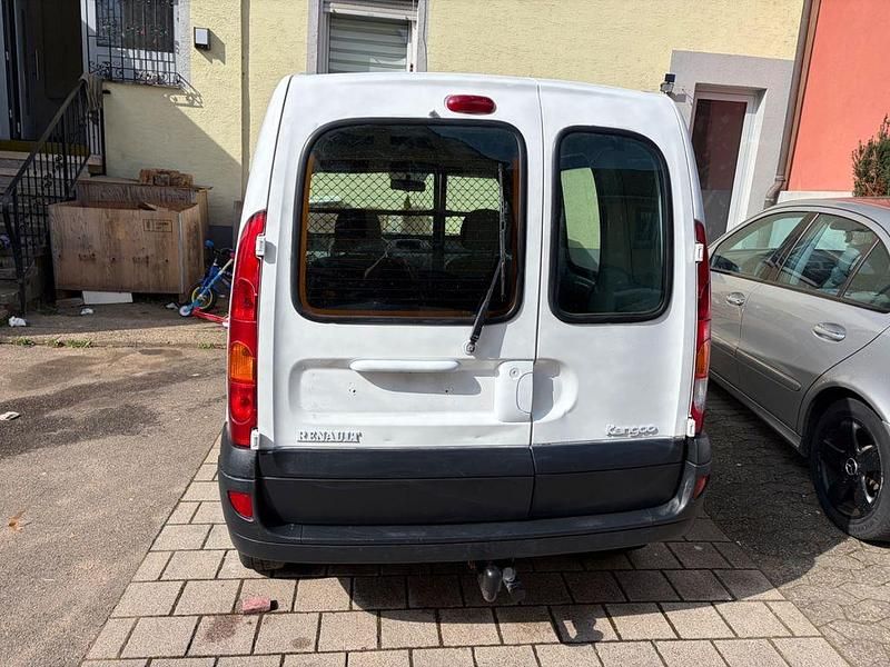 Gebraucht Renault Kangoo Rapid Extra 84 PS (61 kW) 2008 Weiß Van / Kleinbus