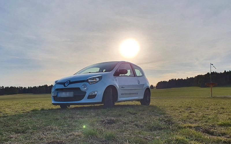 Gebraucht Renault Twingo Initiale Paris 75 PS (55 kW) 2014 Weiß Kleinwagen