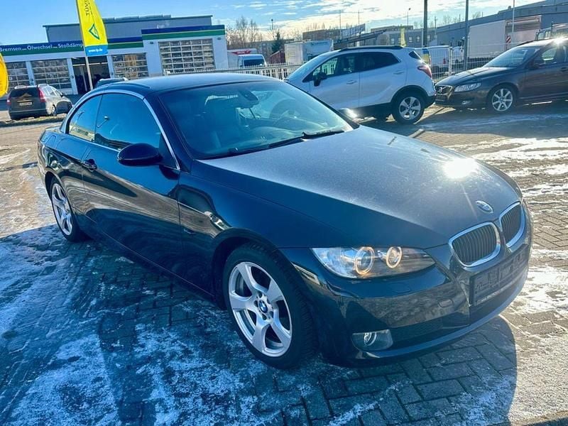 Gebraucht BMW 320 Cabriolet 170 PS (125 kW) 2008 Schwarz Cabrio