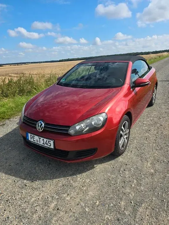 Gebraucht VW Golf Cabriolet 105 PS (77 kW) 2012 Rot Cabrio