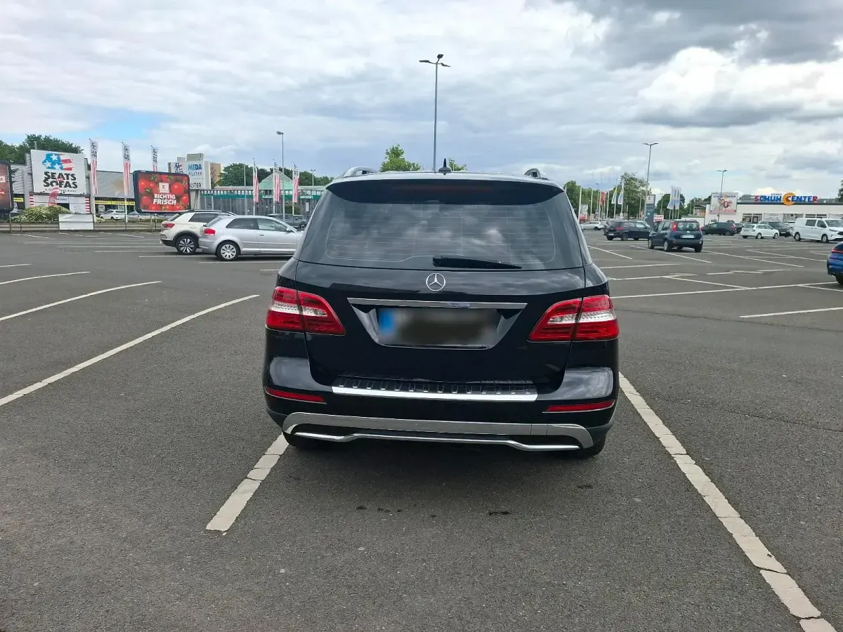 Gebraucht Mercedes ML350 258 PS (189 kW) 2014 Schwarz SUV