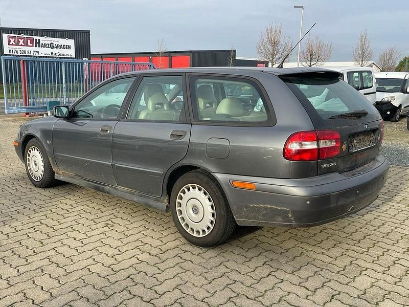 Gebraucht Volvo V40 163 PS (119 kW) 2003 Grau Kombi