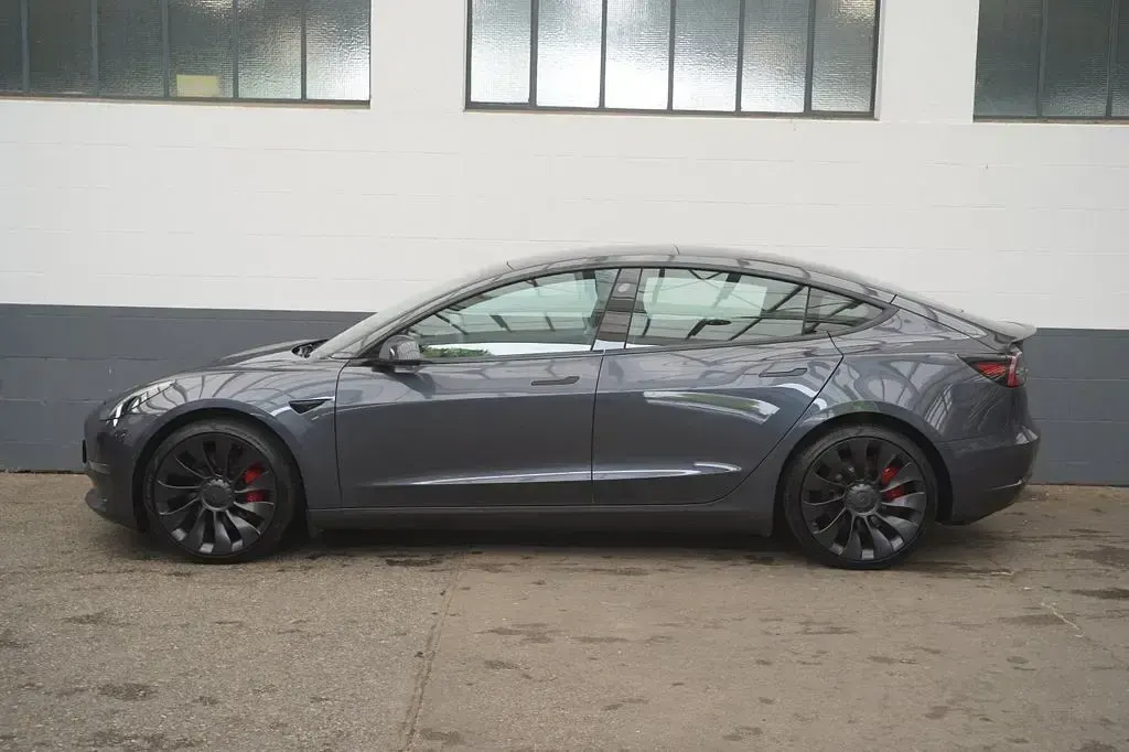 Gebraucht Tesla Model 3 Performance 377 kW (513 PS) 2022 Grau Limousine
