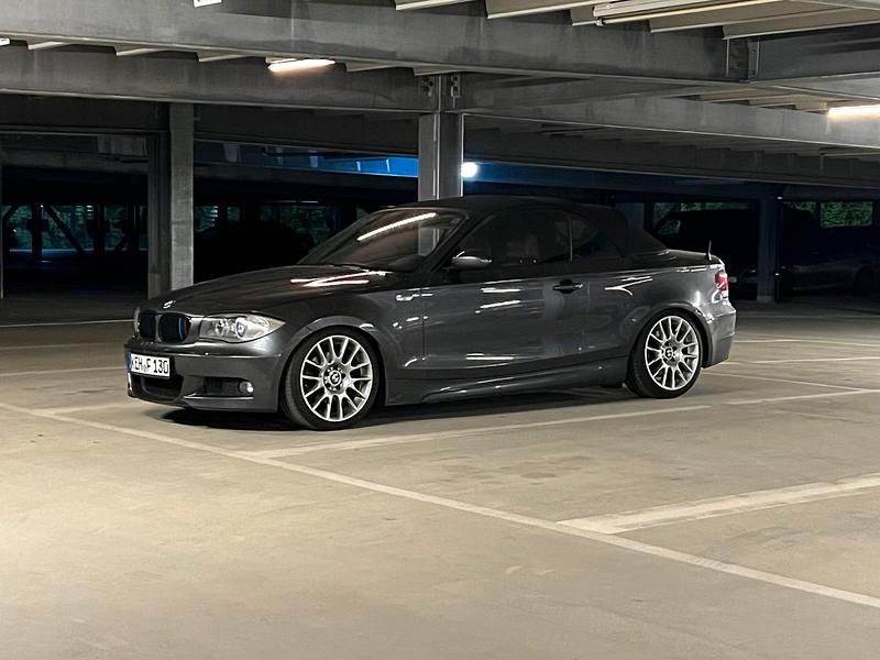 Grau Gebraucht 2008 BMW 120 Cabriolet Performance Cabrio | 8.000 € - Bild 1/4