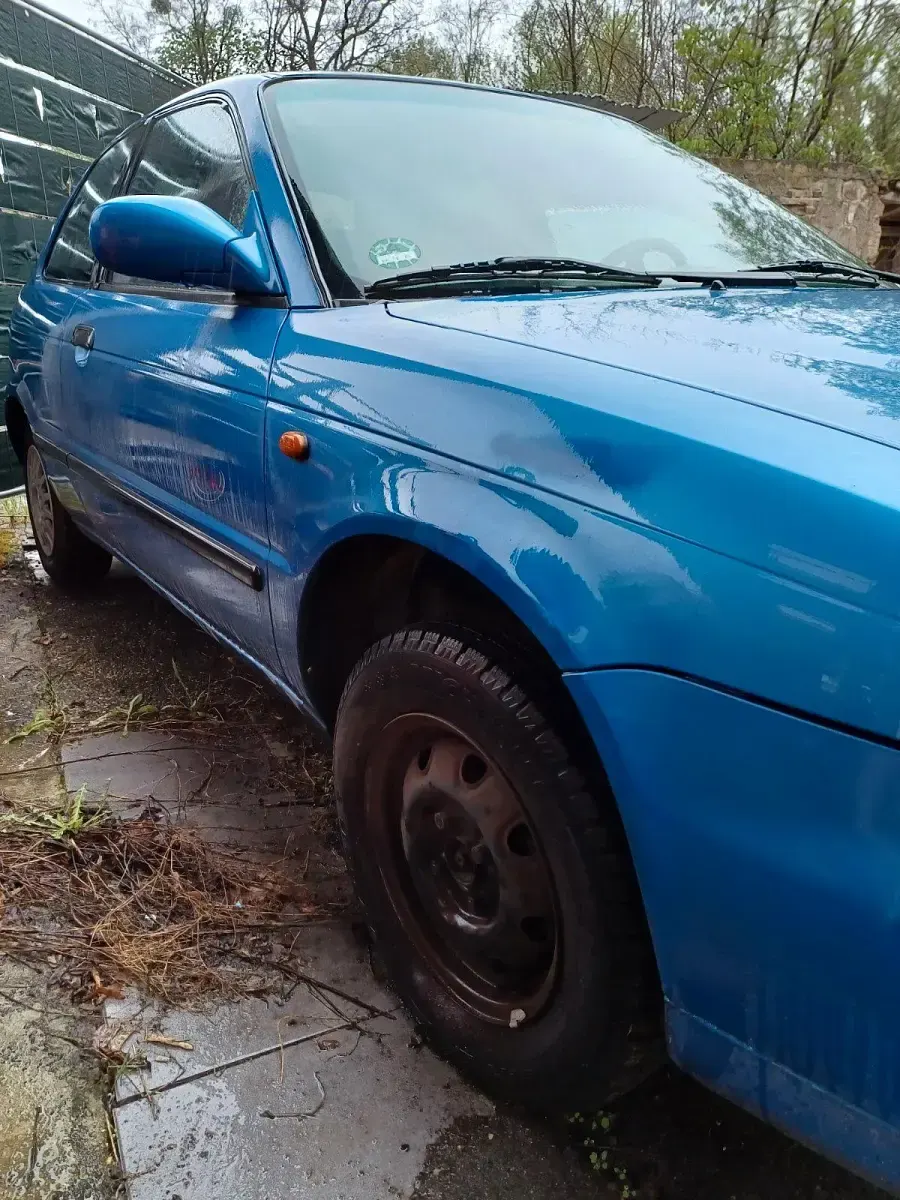 Usata Suzuki Baleno 85 CV (62 kW) 2001 Blu Utilitaria