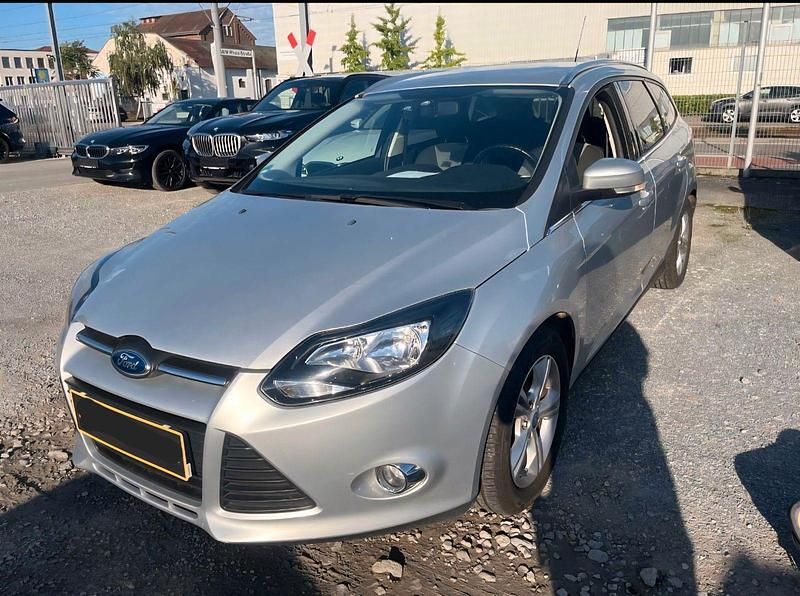 Gebraucht 2012 Ford Focus Champions Edition Kombi | 4.350 € (Fairer Preis) - Bild 1/4