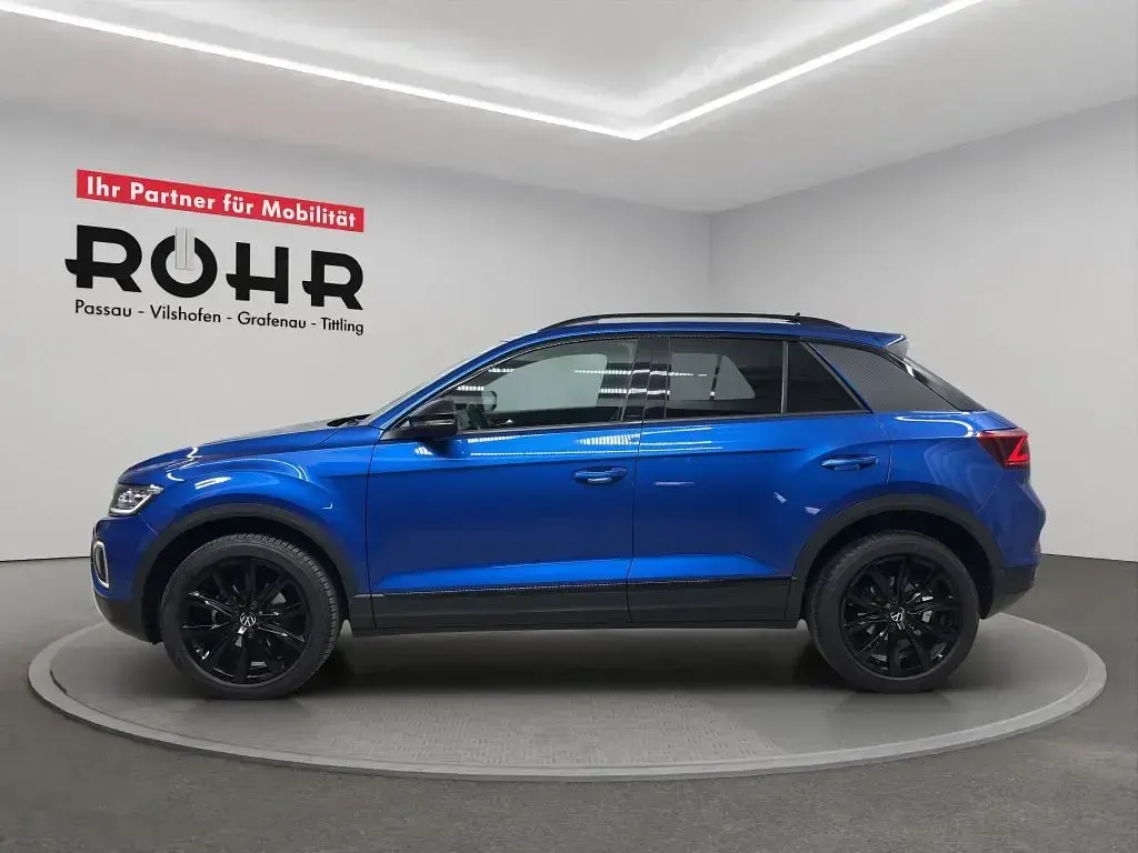 Gebraucht VW T-Roc Style 150 PS (110 kW) 2023 Ravennablau metallic SUV