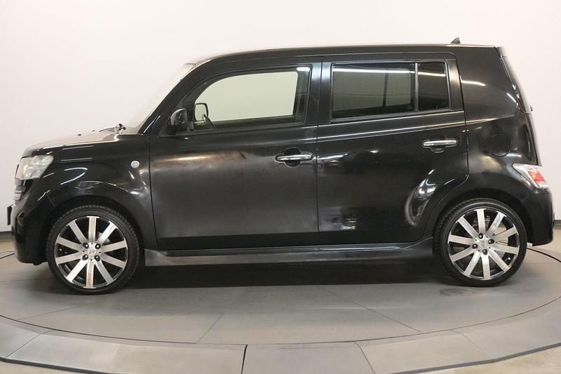 Gebraucht Daihatsu Materia 103 PS (75 kW) 2007 Schwarz Van / Kleinbus