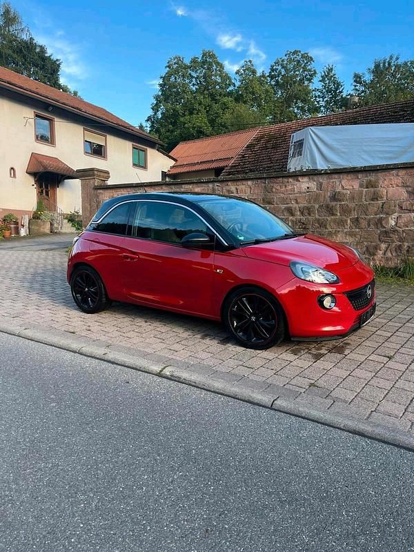 Gebraucht Opel Adam 115 PS (84 kW) 2015 Rot Kleinwagen