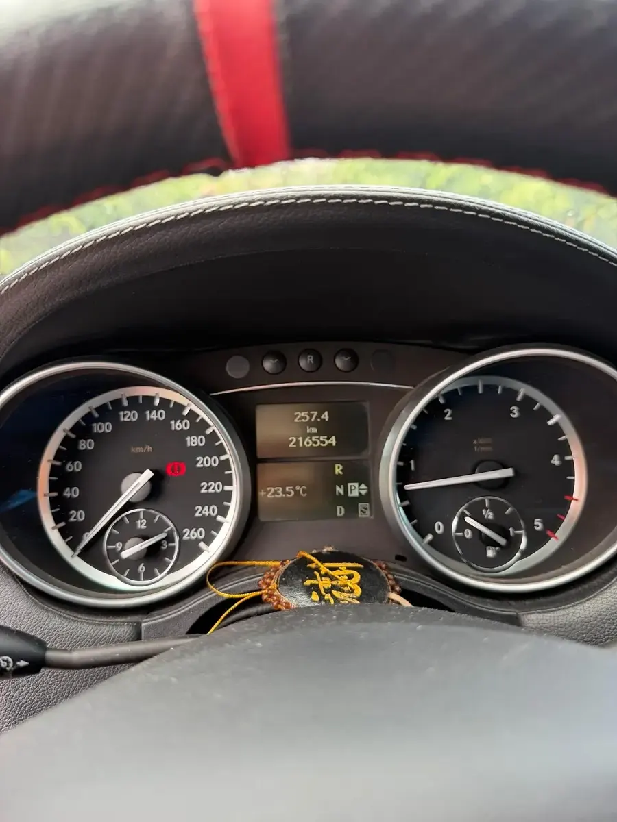 Gebraucht Mercedes GL350 224 PS (164 kW) 2011 Grau SUV