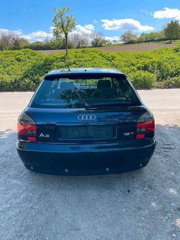 Second-hand Audi A3 150 CP (110 kW) 1998 Albastru Hatchback