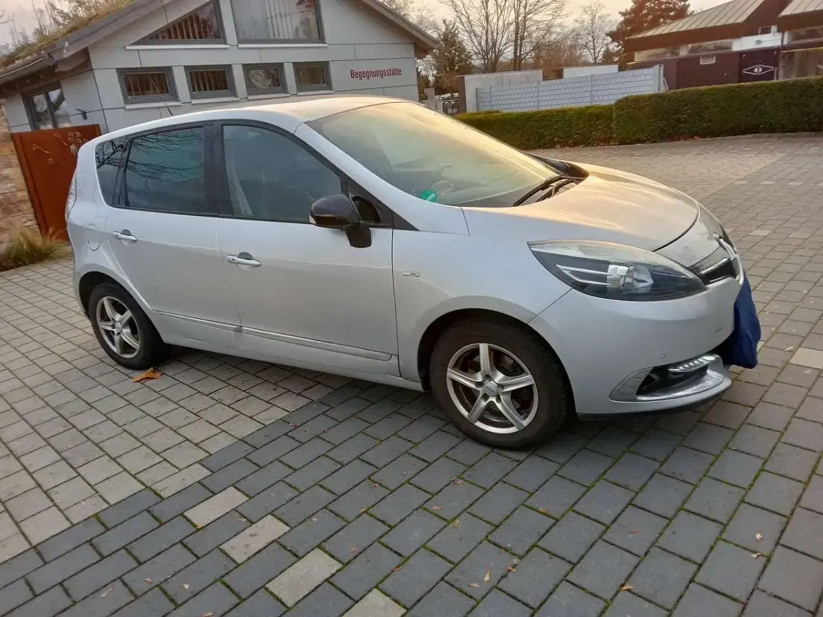 Gebraucht Renault Scénic III 110 PS (80 kW) 2016 Silber Kombi