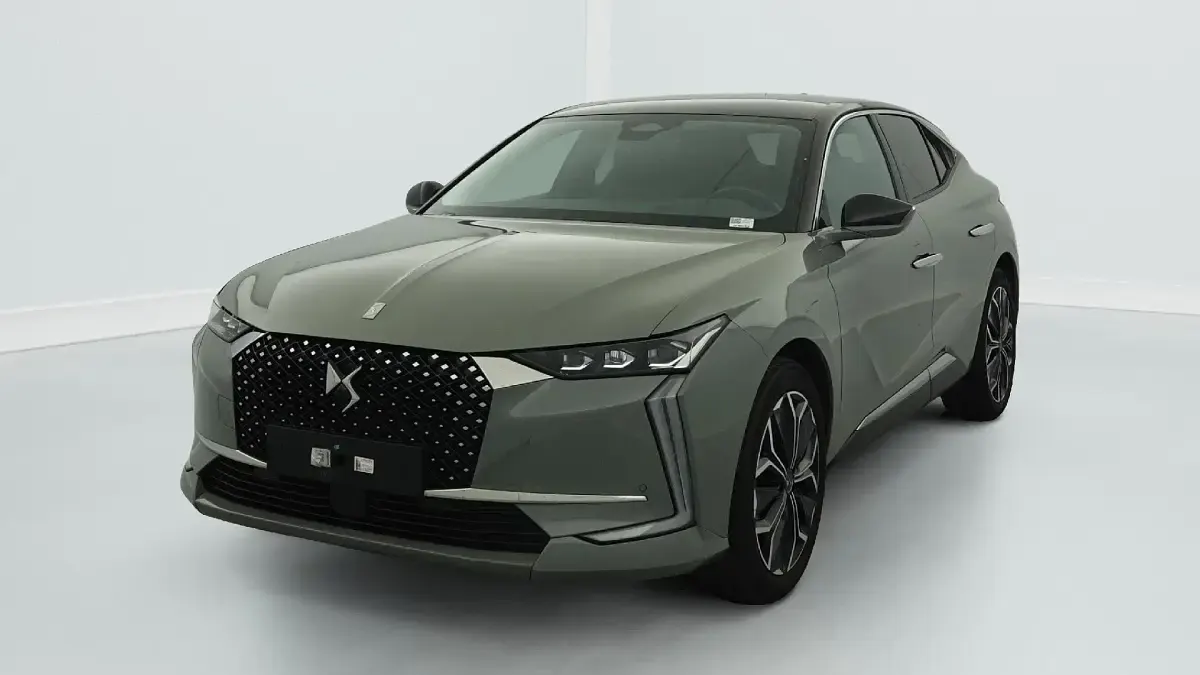 Gebraucht DS Automobiles DS4 Rivoli 131 PS (96 kW) 2024 Gris laque / toit noir perla nera SUV