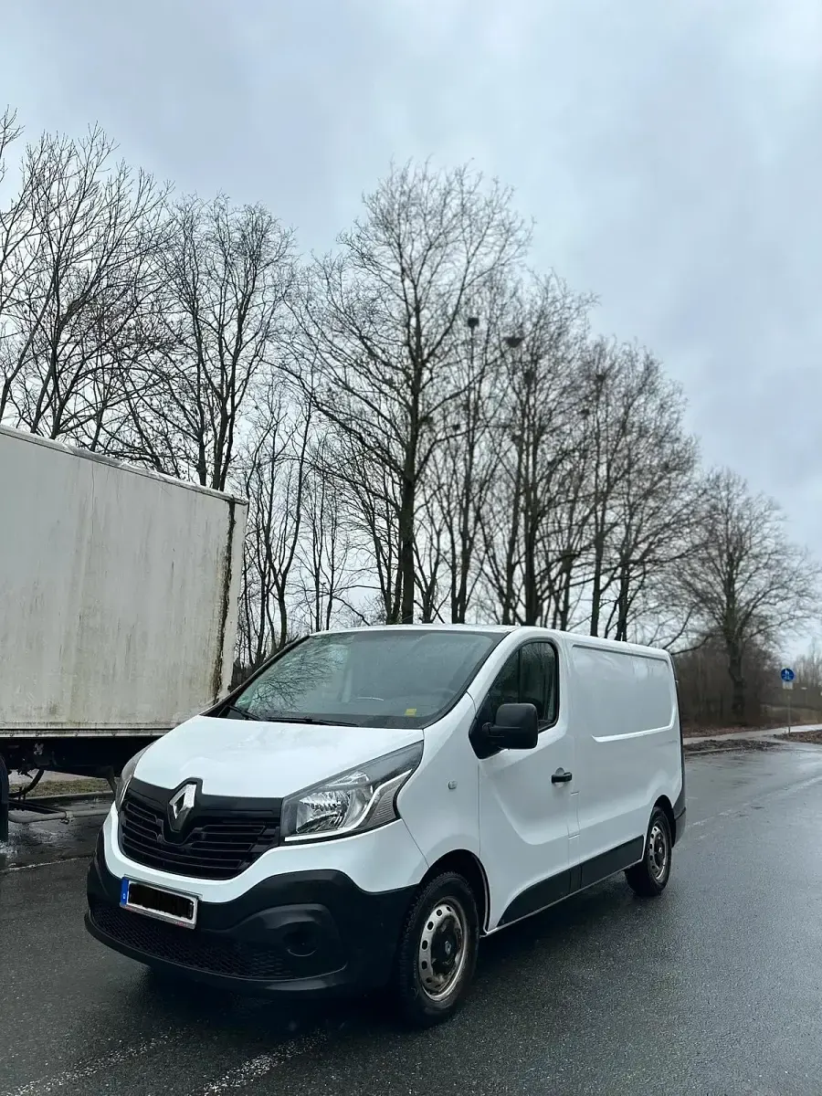 Gebraucht Renault Traffic 95 PS (69 kW) 2019 Weiß Van / Kleinbus