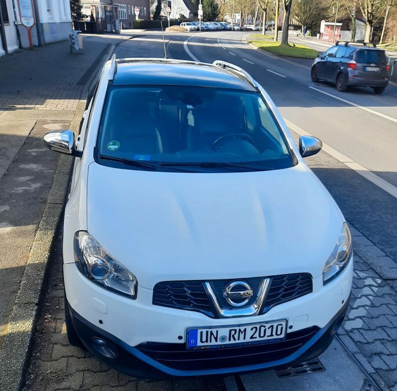 Weiß Gebraucht 2011 Nissan Qashqai I-Way SUV | 8.700 € (Etwas zu teuer) - Bild 1/4