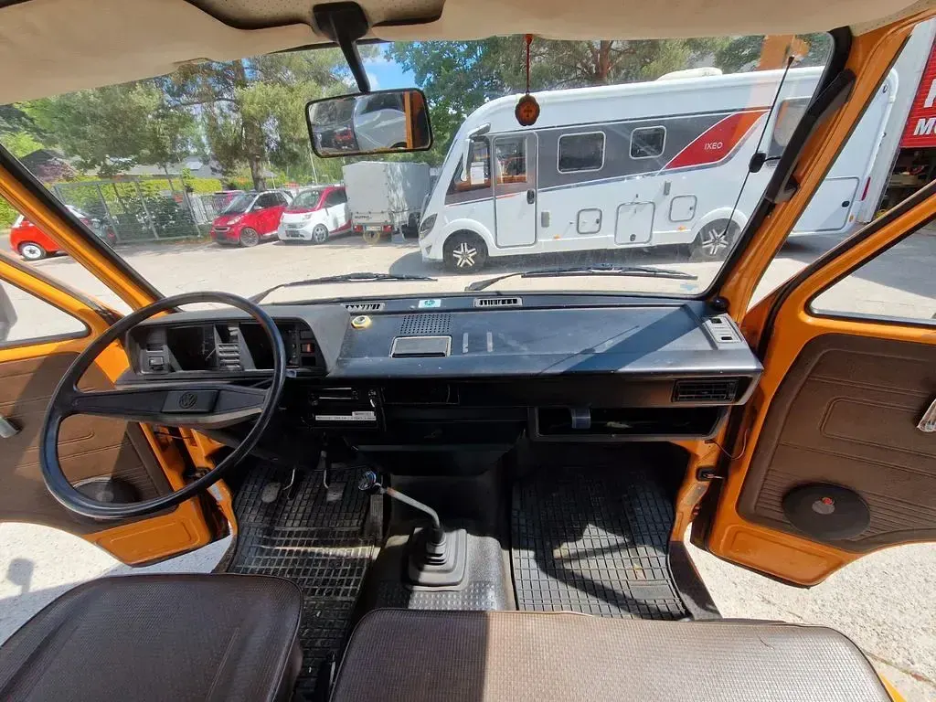 Gebraucht VW T3 50 PS (36 kW) 1985 Orange Van