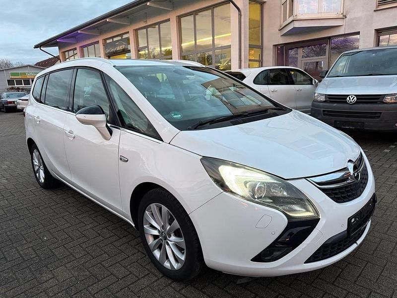 Weiß Gebraucht 2014 Opel Zafira Innovation Van / Kleinbus | 6.999 € (Guter Preis) - Bild 1/2