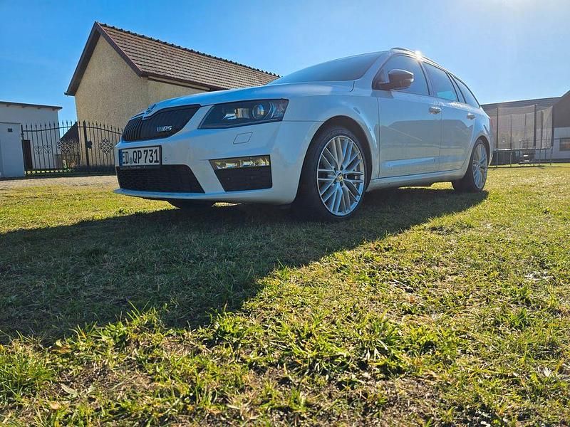 Gebraucht Skoda Octavia RS 184 PS (135 kW) 2016 Weiß Kombi