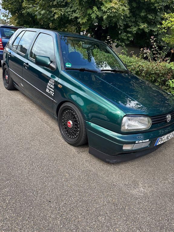Grün Gebraucht 1997 VW Golf Limousine | 2.500 € (Guter Preis) - Bild 1/1