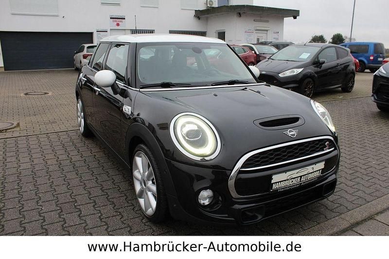 Gebraucht Mini Cooper 192 PS (141 kW) 2019 Schwarz Kleinwagen