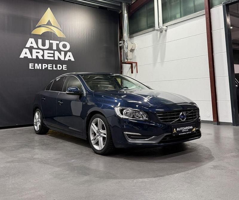 Gebraucht Volvo S60 Summum 254 PS (186 kW) 2014 Blau Limousine